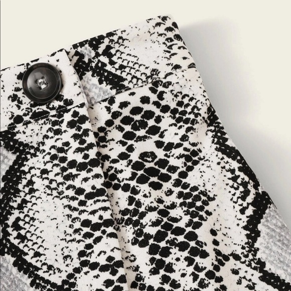 Snakeskin Print Wrap Skirt - Picture 4 of 9